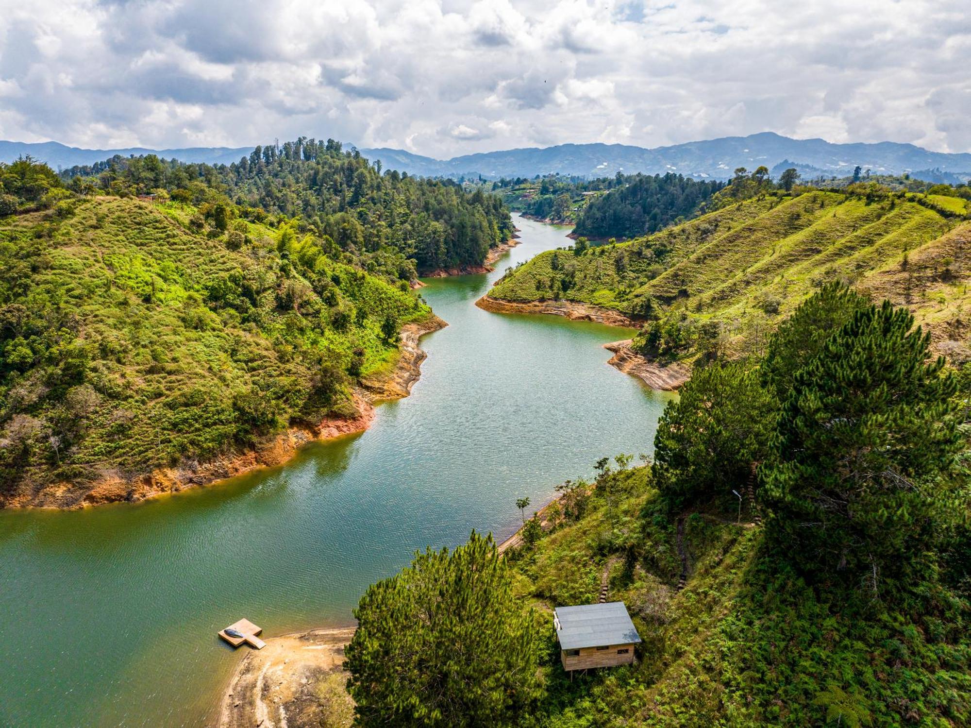 Cabanas Refugio Himalaya Guatape Exterior photo