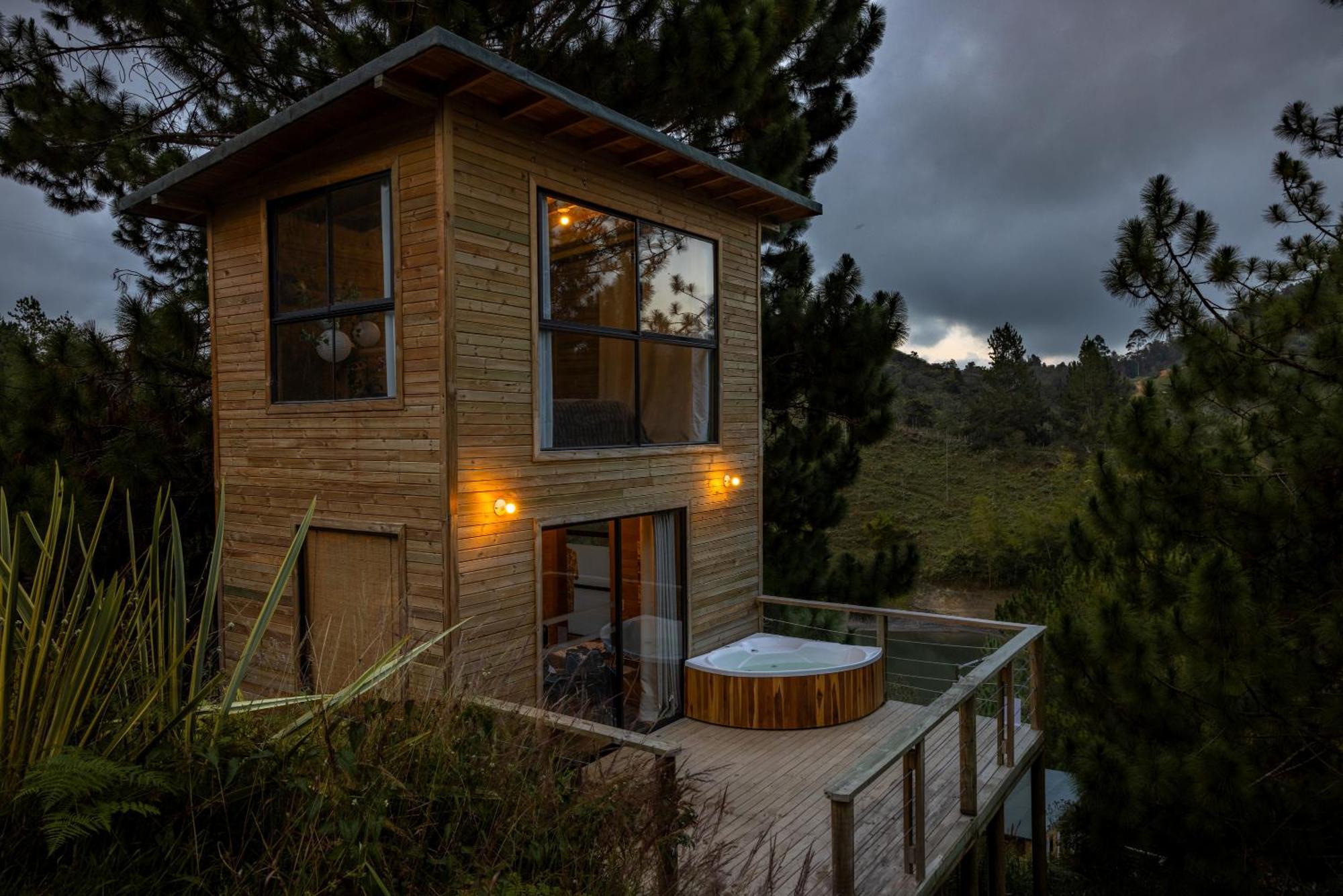 Cabanas Refugio Himalaya Guatape Exterior photo