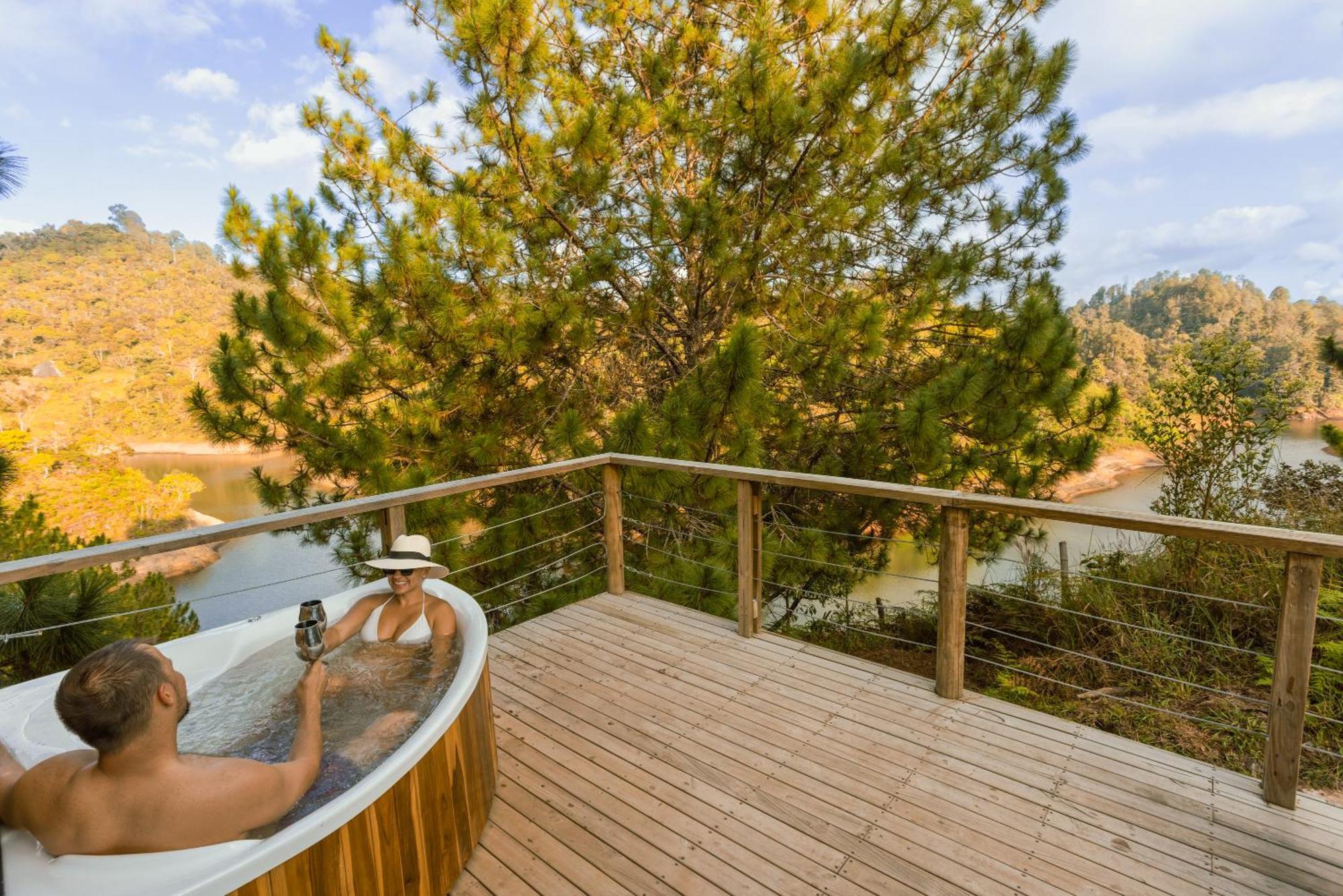 Cabanas Refugio Himalaya Guatape Exterior photo