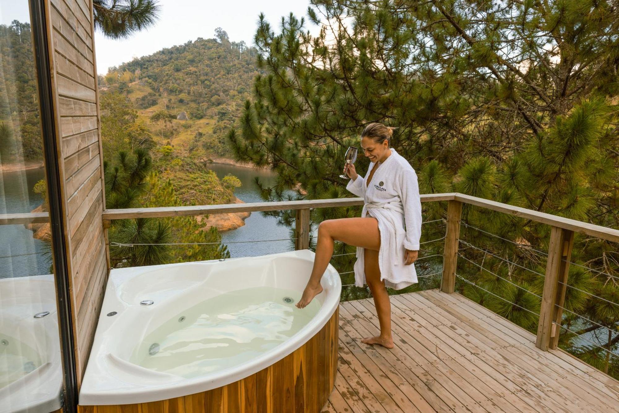 Cabanas Refugio Himalaya Guatape Exterior photo